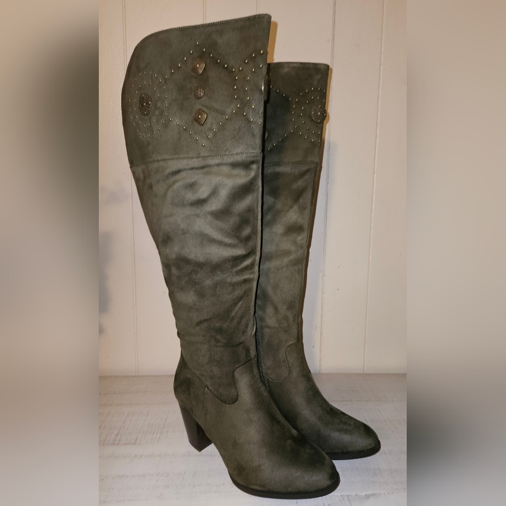 Avenue Meridian Over The Knee High Boots w/Embellishments - Size 9.5W - NIB